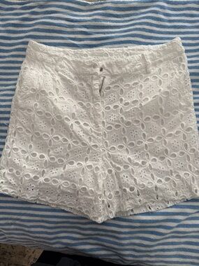 VENUS White Eyelet Lace High-Waist Shorts